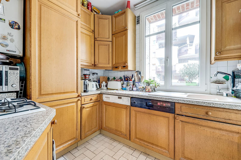 Appartement - 93 m² - 5 pièces