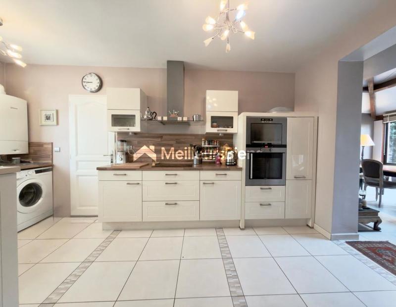 Maison - 144 m² - 7 pièces