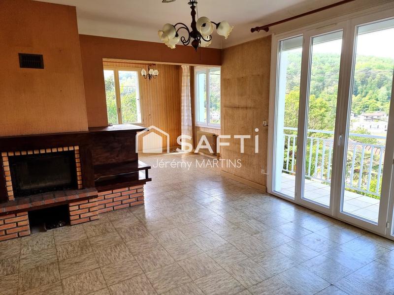 Maison - 142 m² - 8 pièces