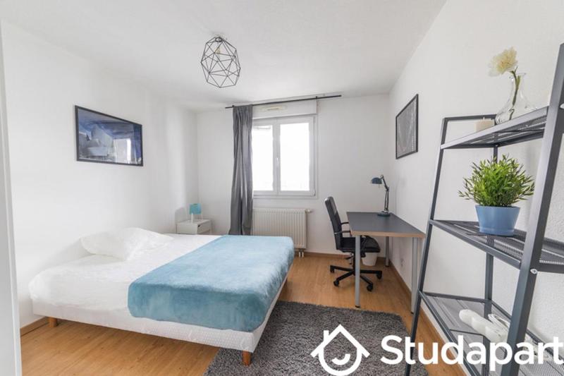 Chambre - 17 m² - 1 pièce