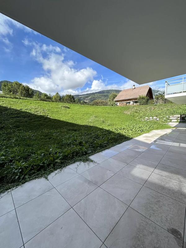 Appartement - 90 m² - 4 pièces