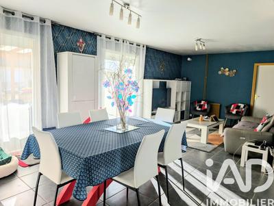 Maison - 96 m² - 5 pièces
