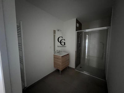 Appartement - 75 m² - 3 pièces