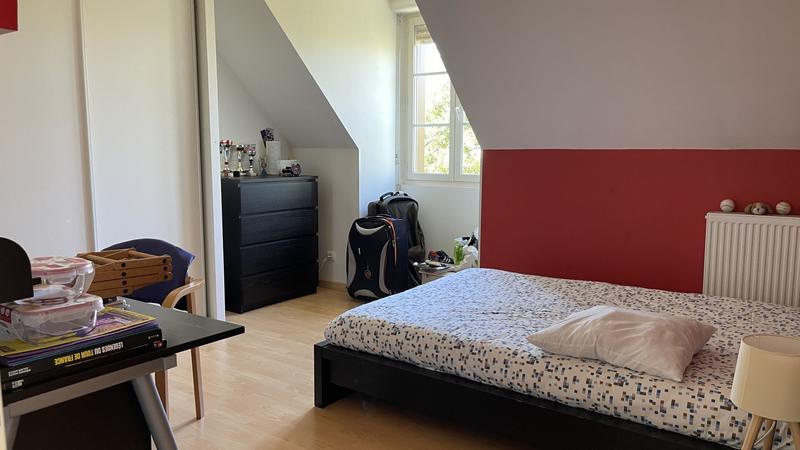 Maison - 202 m² - 7 pièces