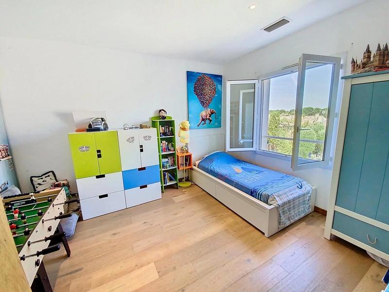 Villa - 180 m² - 5 pièces