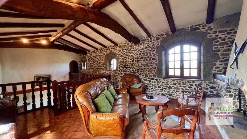 Maison de village - 140 m² - 6 pièces