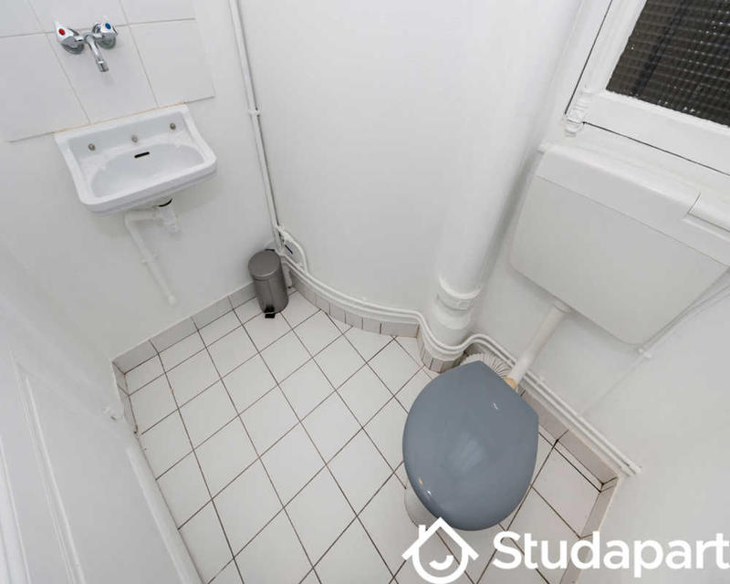 Chambre - 170 m² - 1 pièce