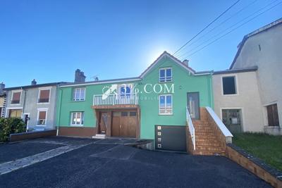 Maison - 230 m² - 8 pièces