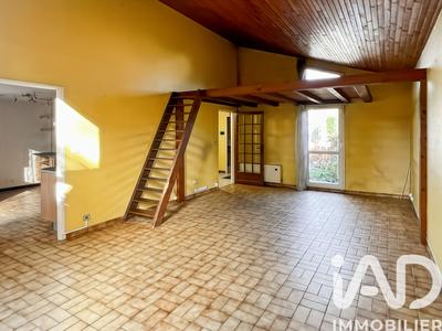 Maison - 98 m² - 5 pièces