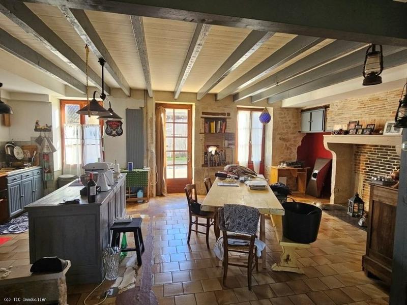 Maison de campagne - 210 m² - 7 pièces