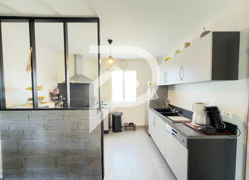 Maison - 90 m² - 4 pièces