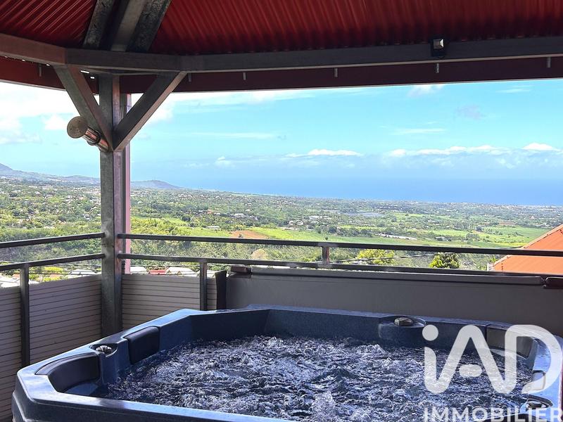 Maison - 242 m² - 6 pièces