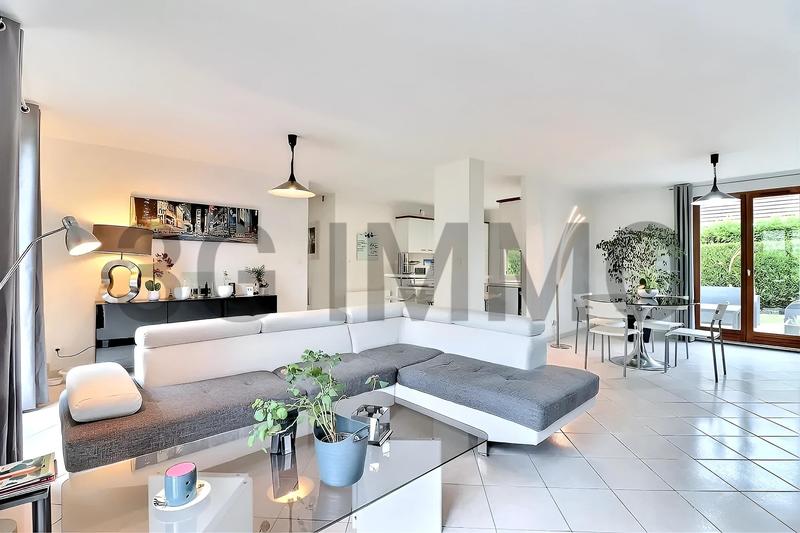 Maison traditionnelle - 147 m² - 7 pièces