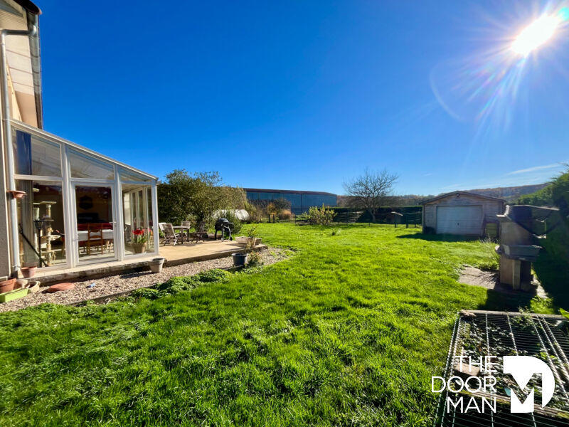 Maison - 171 m² - 7 pièces