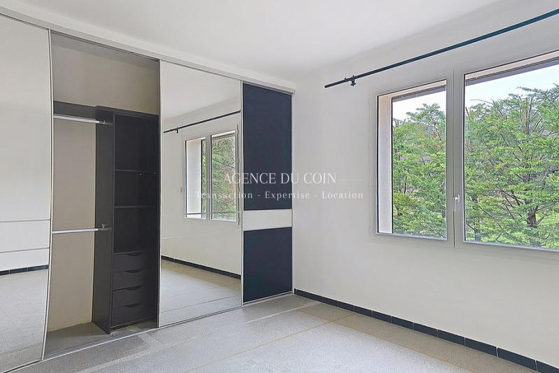 Appartement - 102 m² - 4 pièces