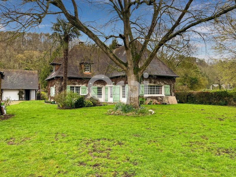 Maison - 231 m² - 8 pièces