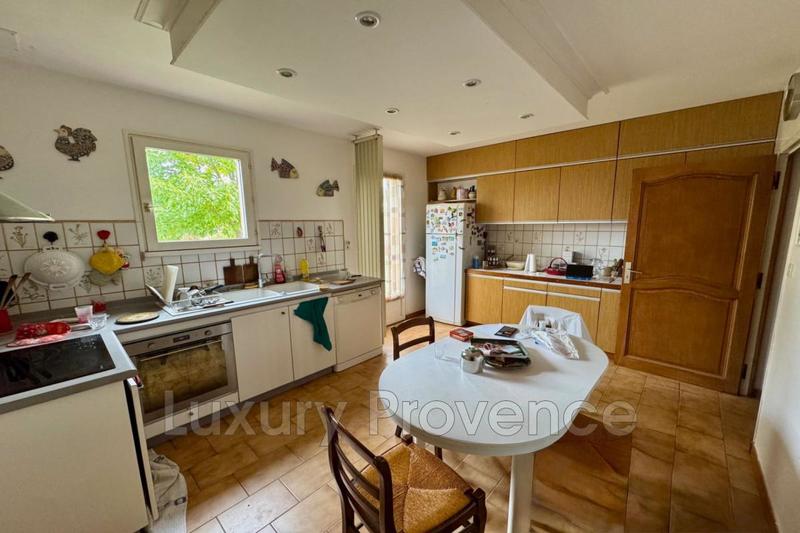 Villa - 184 m² - 6 pièces