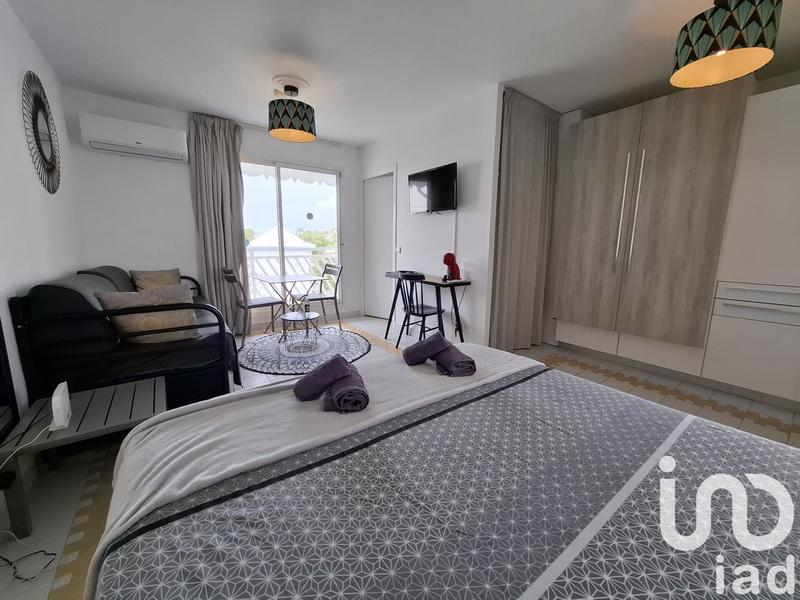 Studio - 25 m² - 1 pièce