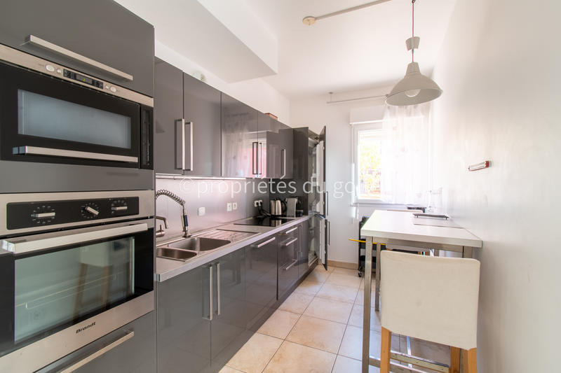 Appartement - 103 m² - 5 pièces