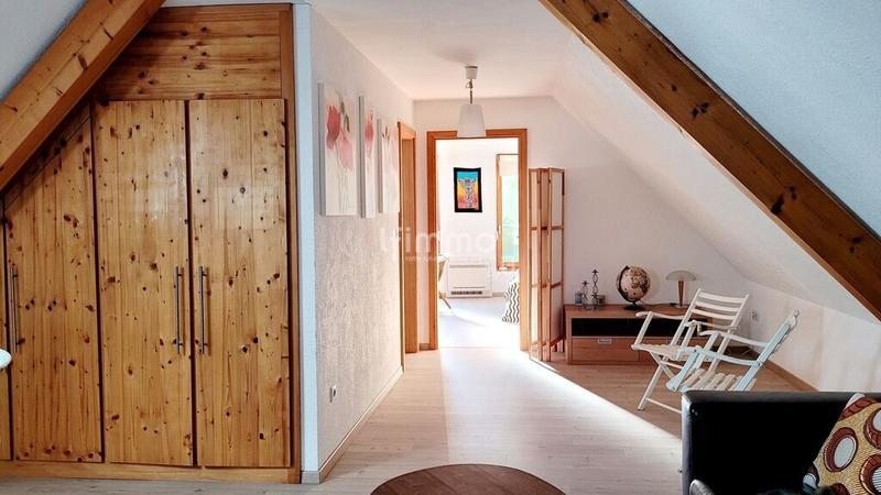 Maison - 207 m² - 7 pièces