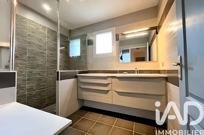 Maison - 143 m² - 5 pièces