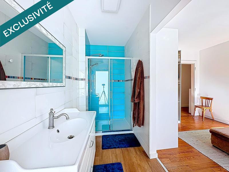 Maison de village - 250 m² - 7 pièces