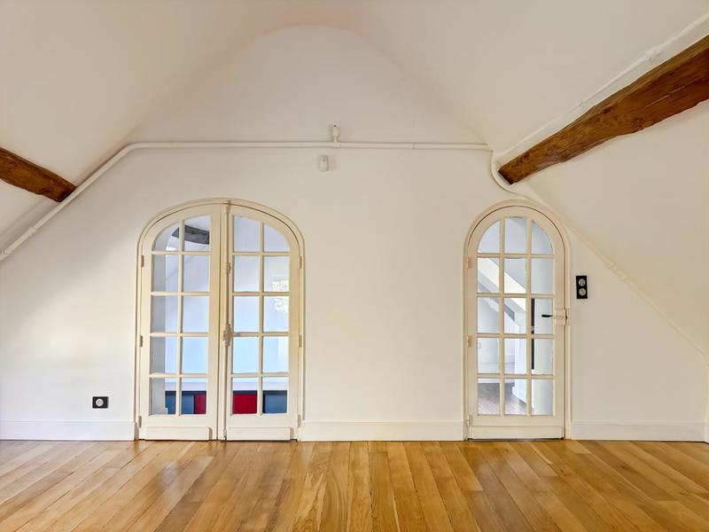 Maison - 200 m² - 6 pièces