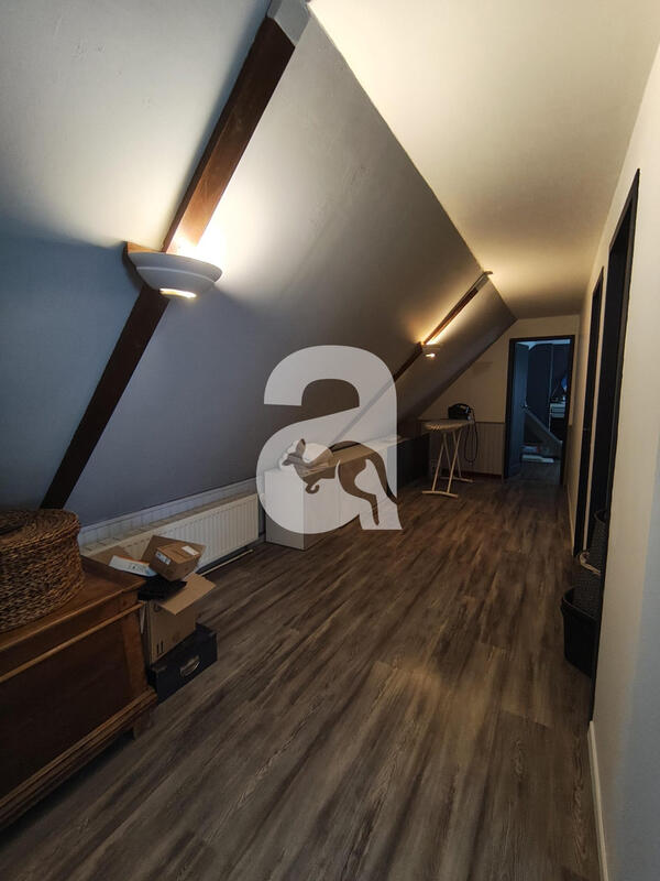 Maison traditionnelle - 157 m² - 5 pièces