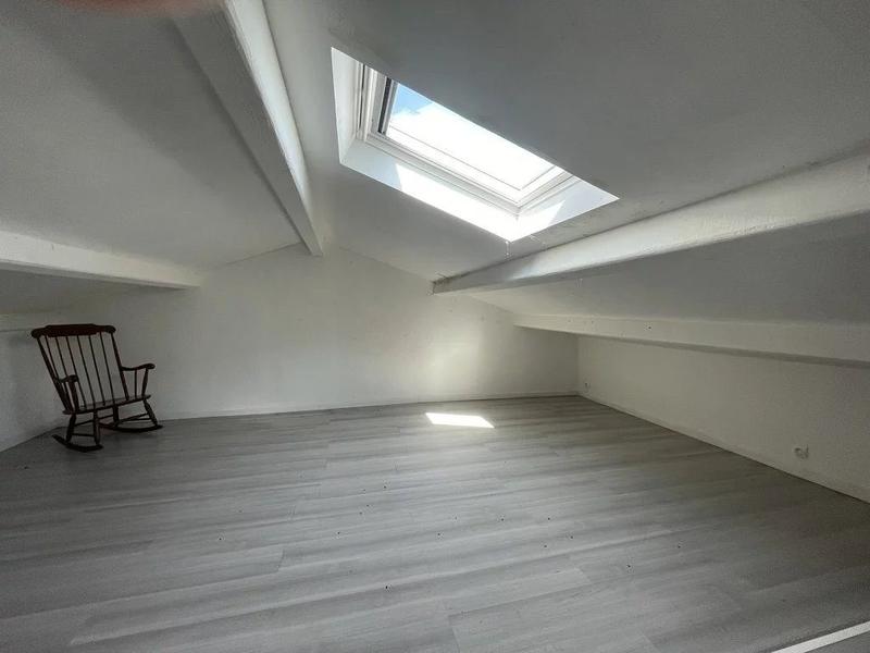 Maison - 190 m² - 8 pièces