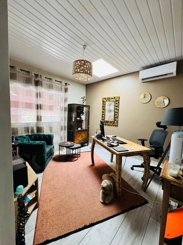 Maison - 229 m² - 6 pièces