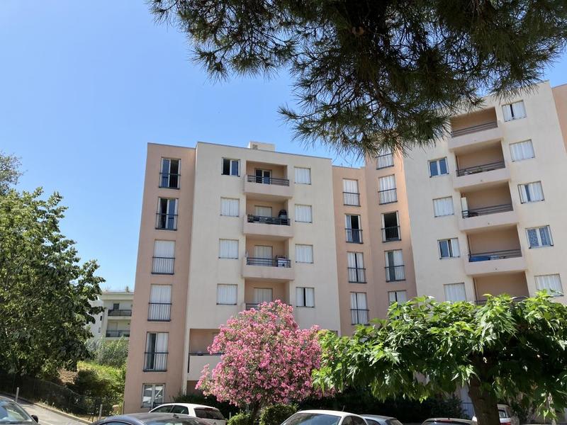 Appartement - 74 m² - 4 pièces