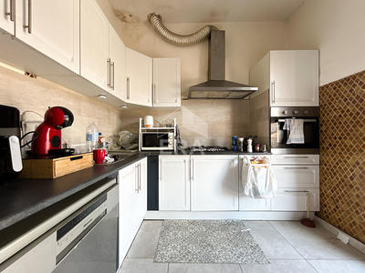 Maison - 355 m² - 12 pièces