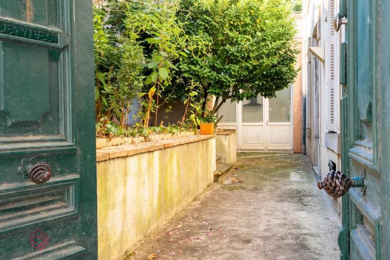 Maison de village - 282 m² - 8 pièces