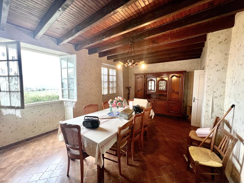 Villa - 172 m² - 8 pièces
