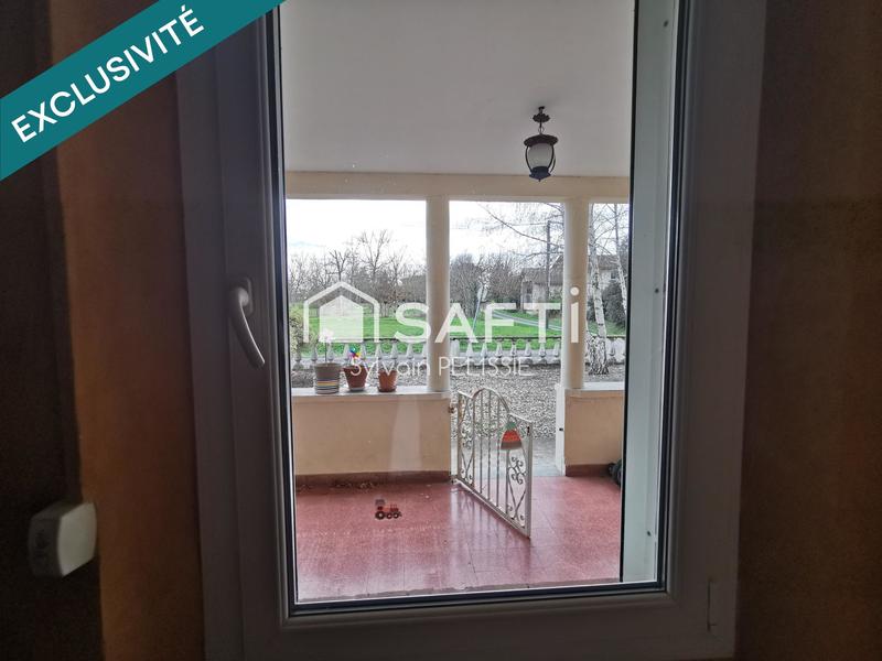 Maison - 230 m² - 9 pièces