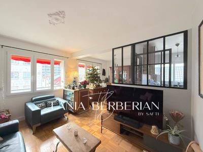 Appartement - 79 m² - 4 pièces