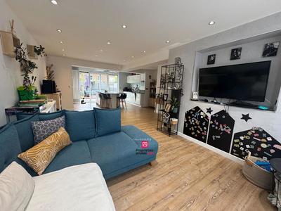 Maison - 103 m² - 4 pièces