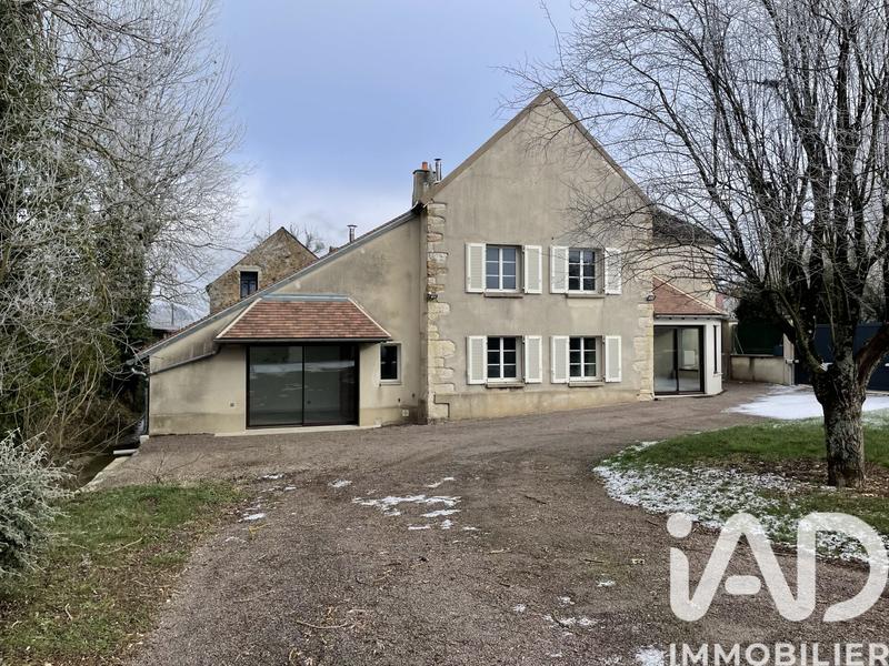 Maison de village - 214 m² - 7 pièces