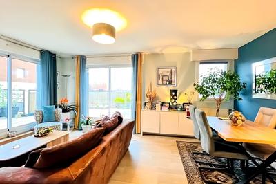 Appartement - 83 m² - 4 pièces
