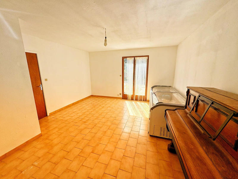 Maison - 167 m² - 8 pièces