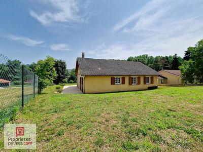 Maison - 93 m² - 4 pièces