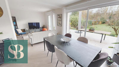 Maison - 120 m² - 5 pièces