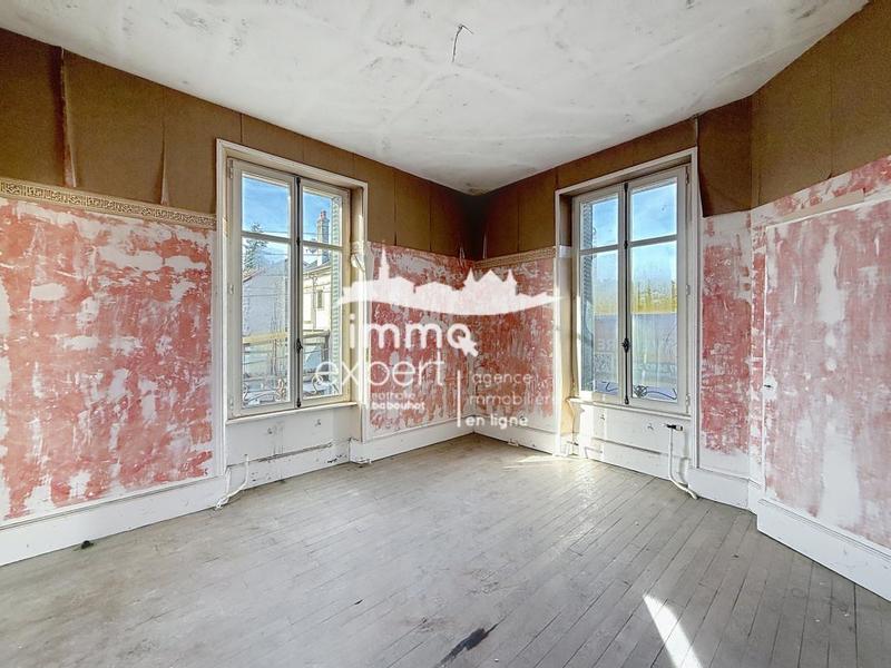 Maison - 170 m² - 8 pièces