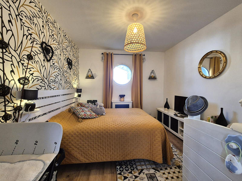 Maison - 215 m² - 5 pièces