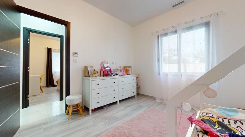 Maison contemporaine - 280 m² - 6 pièces