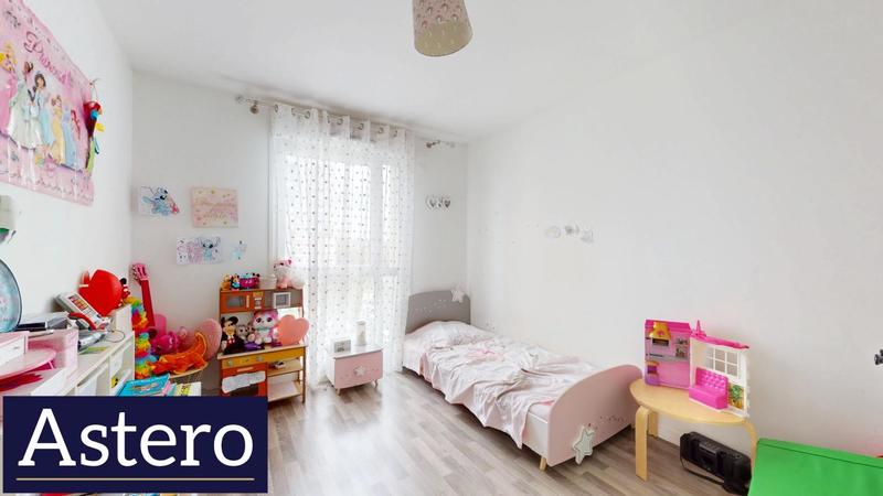 Appartement - 85 m² - 4 pièces