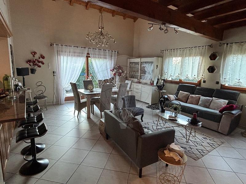 Maison - 197 m² - 6 pièces