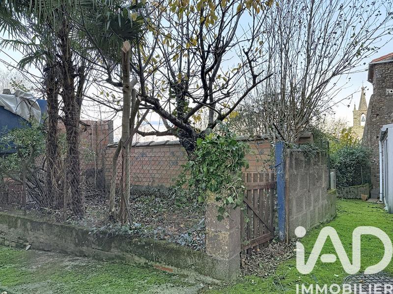 Maison - 142 m² - 8 pièces