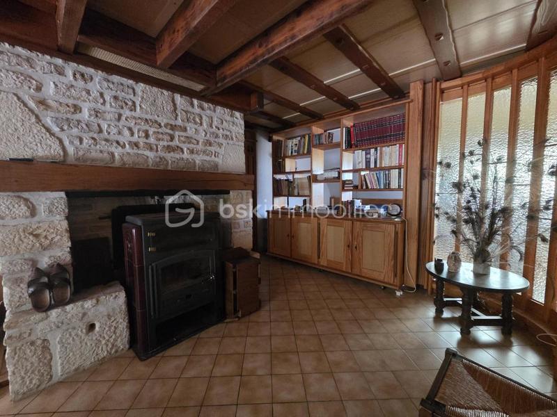 Maison traditionnelle - 167 m² - 4 pièces