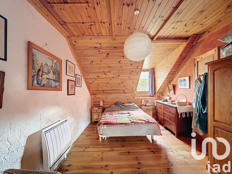 Maison - 205 m² - 7 pièces